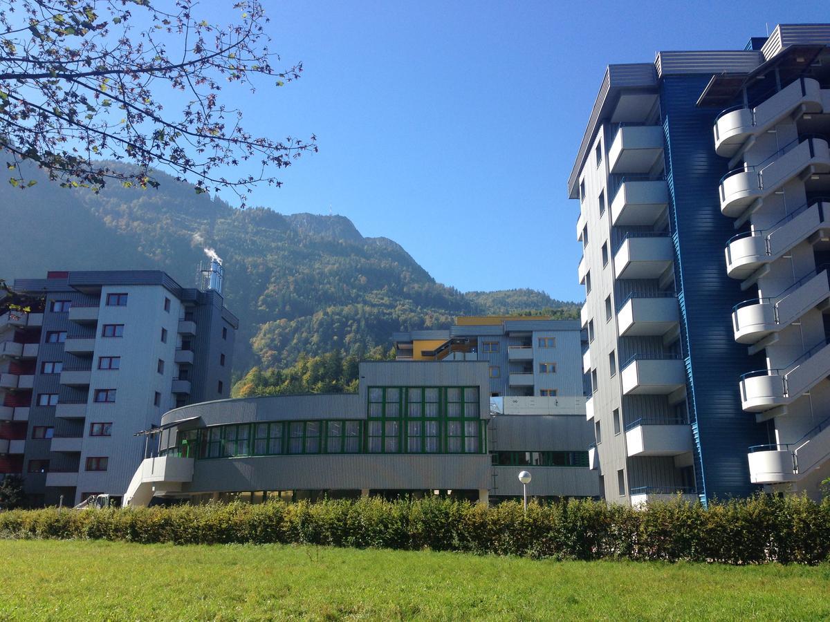 Zweibettzimmer mit Balkon